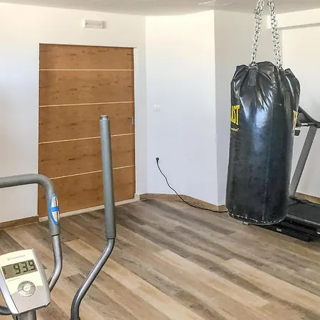 Apartament Cozy In With Wifi Pula