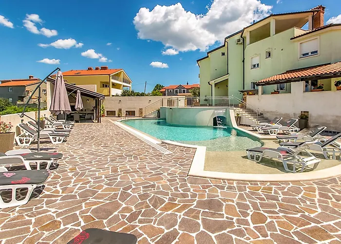 Cozy In With Wifi Appartamento *