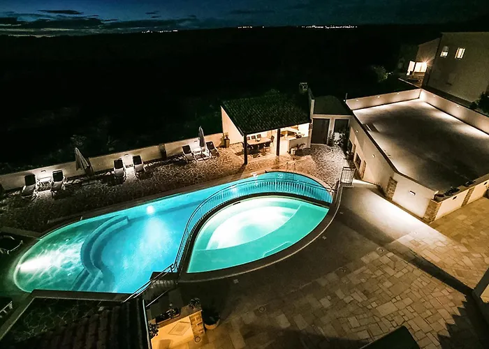 Cozy In With Wifi * Pola